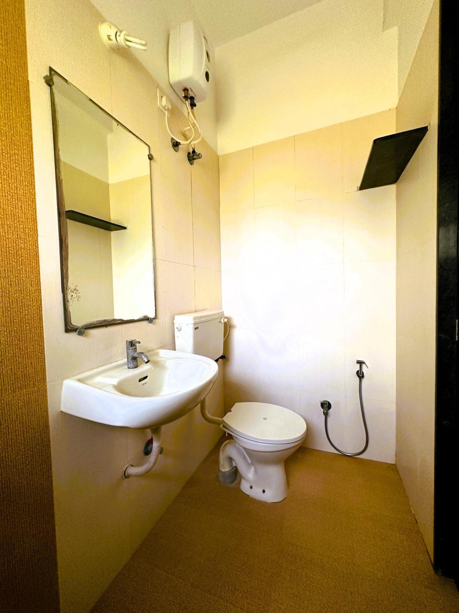 Ranjan Vadi Hotel Bhudzs Kültér fotó