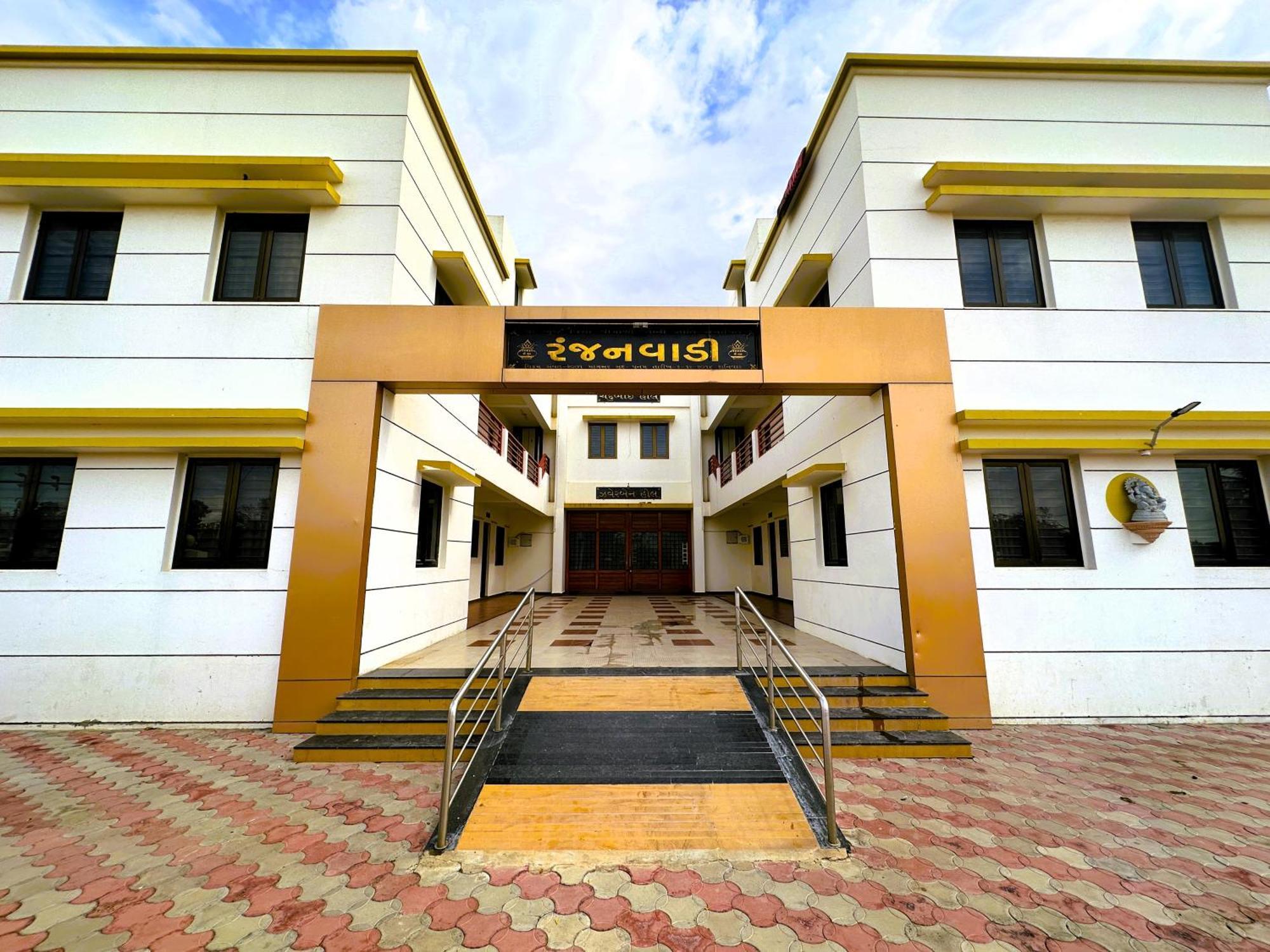 Ranjan Vadi Hotel Bhudzs Kültér fotó