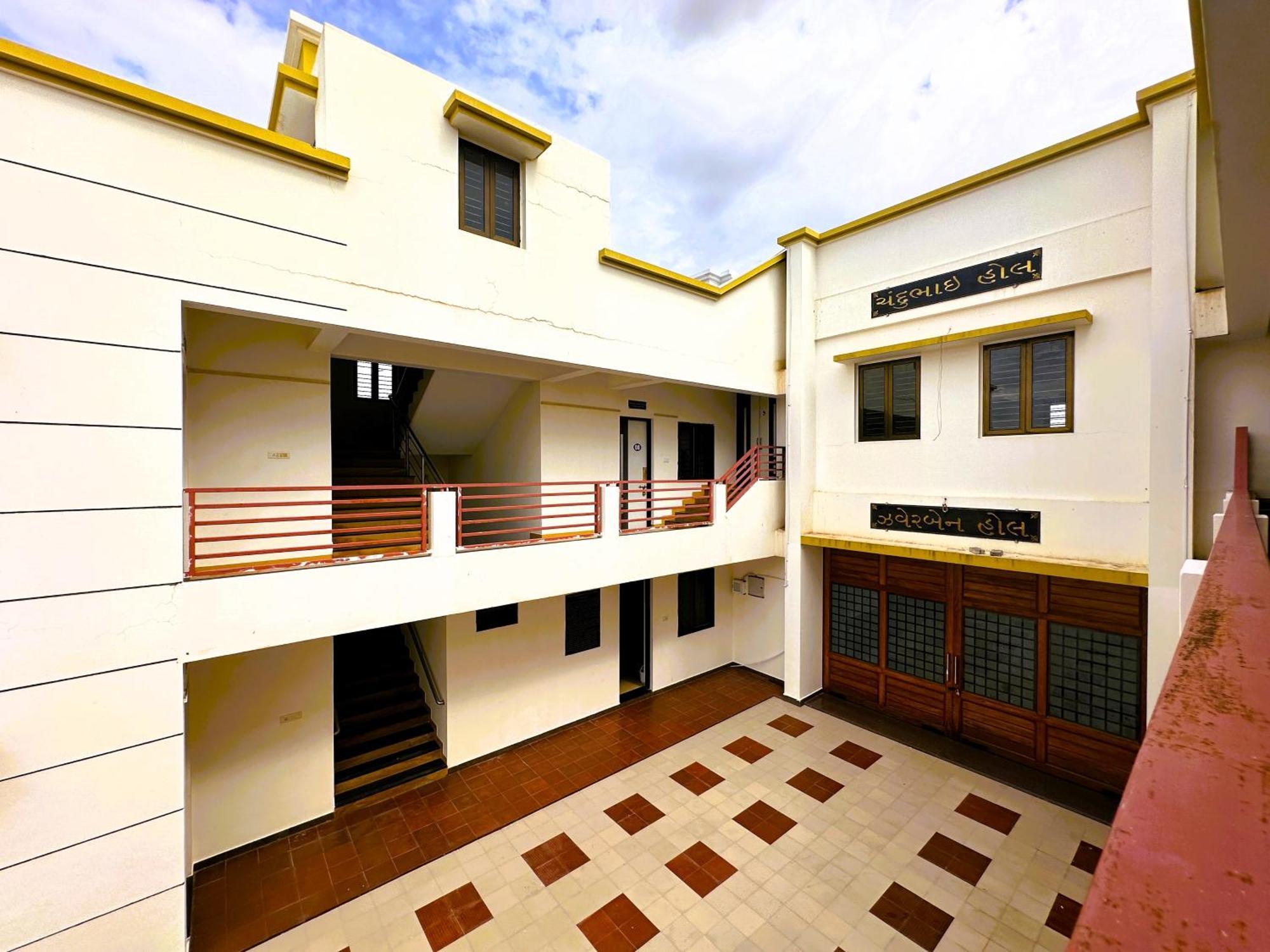 Ranjan Vadi Hotel Bhudzs Kültér fotó